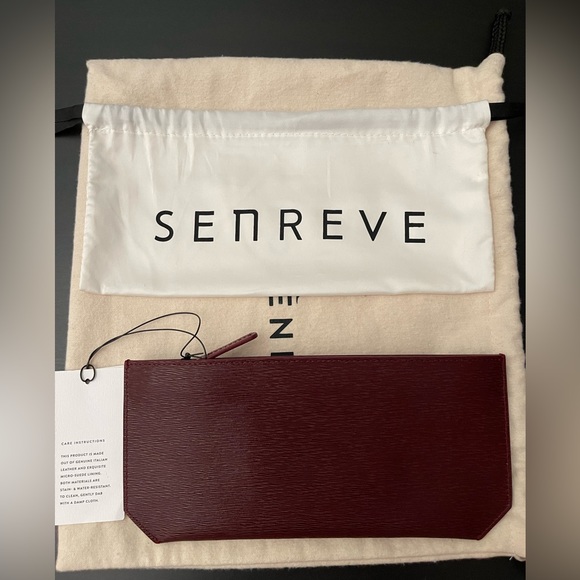 SENREVE - Bracelet Pouch - Mimosa: Bordeaux - Picture 3 of 11